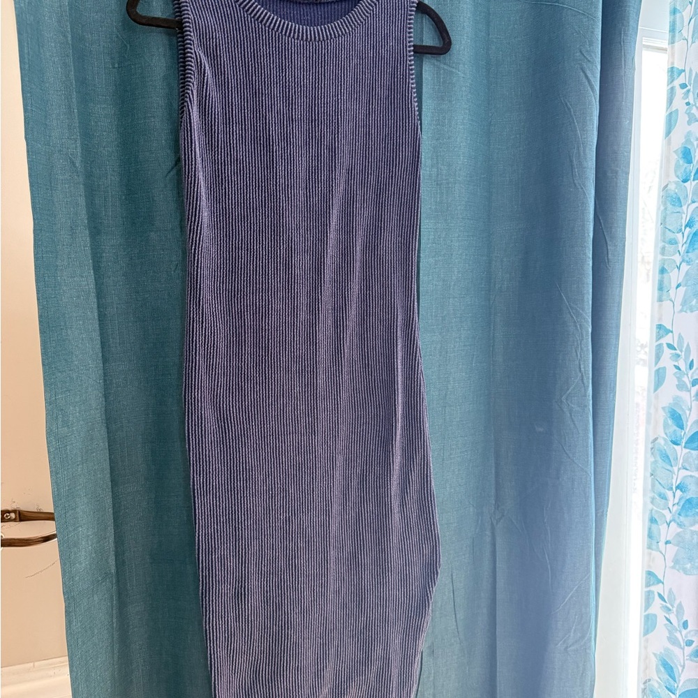 Sleeveless Blue Ribbed Dress
